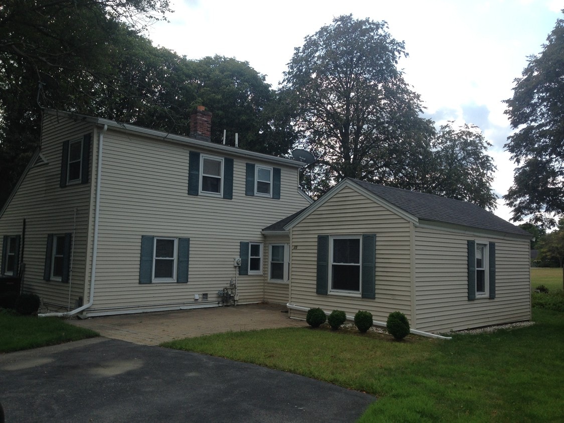 35 Orourke Path, Newton, MA 02459 House Rental in Newton, MA