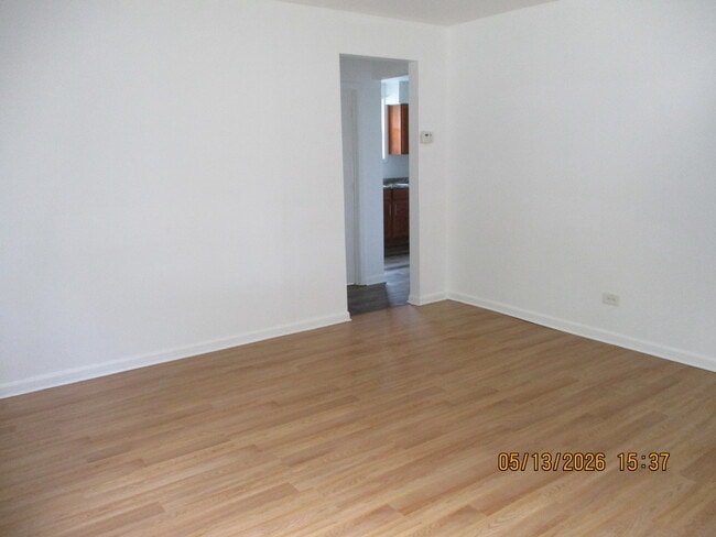 Building Photo - 9806 Marion Ave