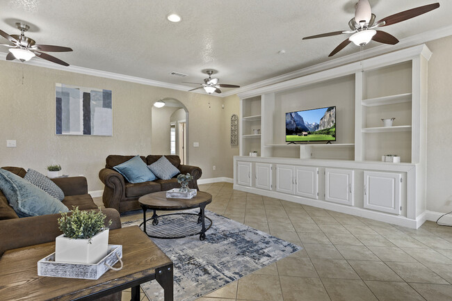 Foto del edificio - 7003 Glen Vista Drive