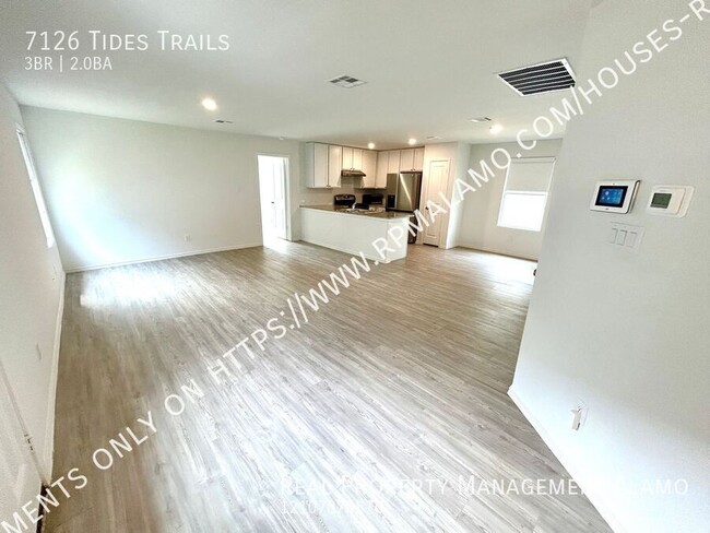 Building Photo - **APPLICATION RECEIVED** **MOVE-IN SPECIAL...