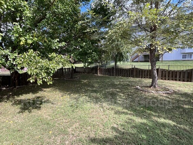Foto del edificio - 6816 Brandywine Ct