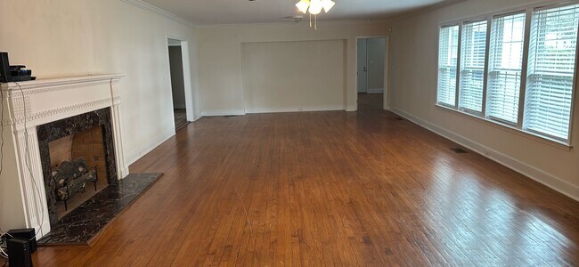 Foto del edificio - Nice 4 bedroom/5.5 bath home on N. Ocean Boulevard