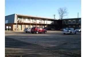 Primary Photo - 625-657 W K St