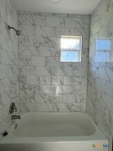 Building Photo - 1306 White Ave