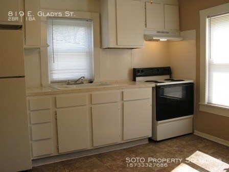Foto del edificio - 819 E Gladys St
