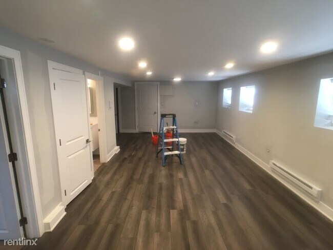Foto del edificio - 4758 W Belle Plaine Ave