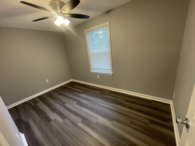 Foto del edificio - Baltimore - 3 bedroom and 1 Bathroom Available!