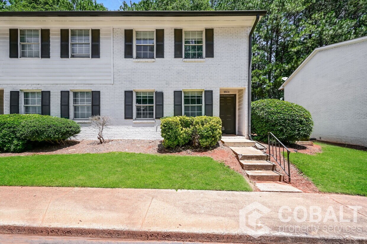 Foto principal - 3501 Creekview Pl