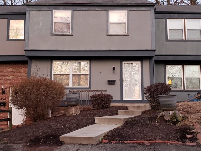 Building Photo - 456 Hunting Creek Rd