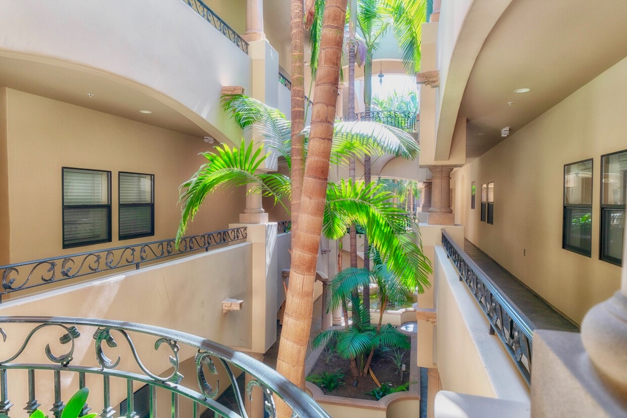 La Fontaine West Apartments in Los Angeles, CA Westside Rentals