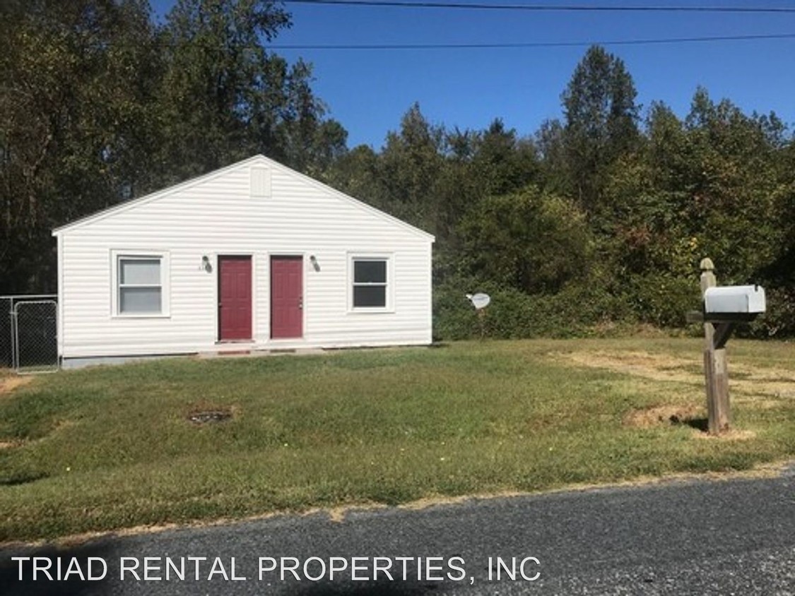 Primary Photo - 5367-5369 Darr Rd