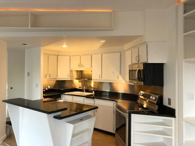 Foto del edificio - 2700 4th Ave