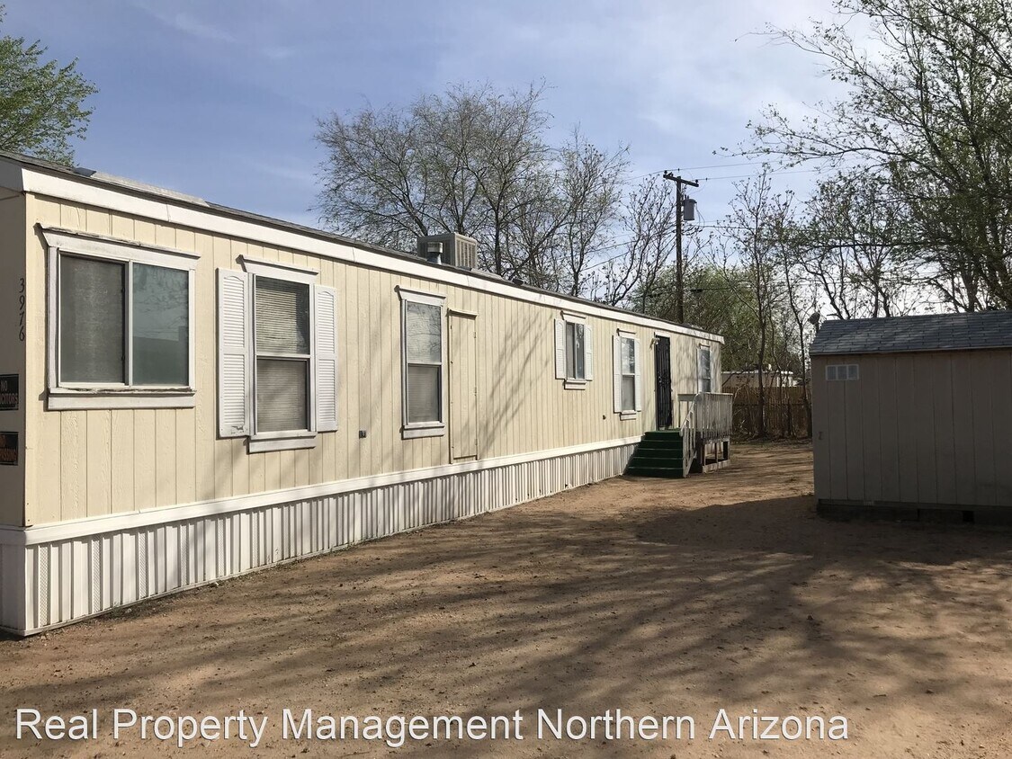Primary Photo - 2 br, 2 bath House - 3976 E. Devlin Ave