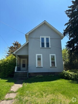 Building Photo - 613 W 18th St