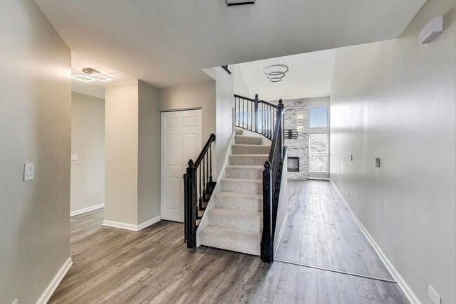 Building Photo - 2044 Peach Tree Ln