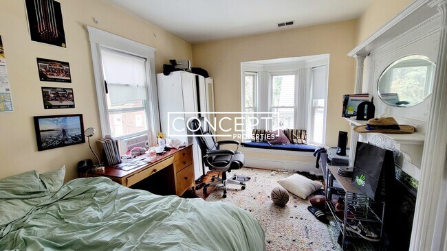 Building Photo - 89 Winthrop St