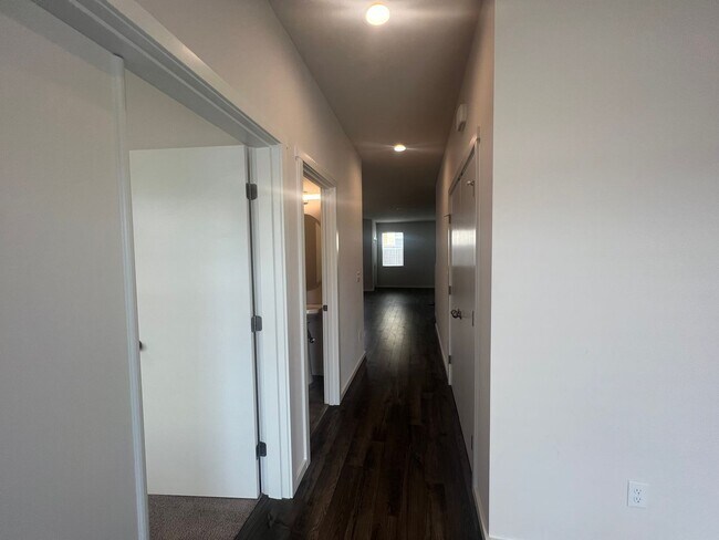Foto del edificio - 3 Bed / 2.5 Bath in Ferndale, WA