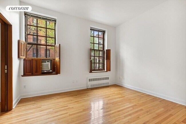 Foto del edificio - 161 Columbia Heights