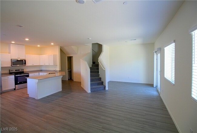 Building Photo - 4755 Zodiac Sky Ave
