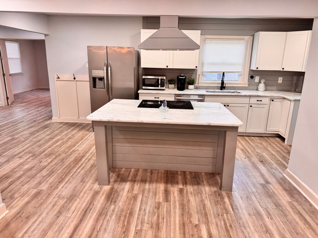 Foto principal - 2680 Acadia St