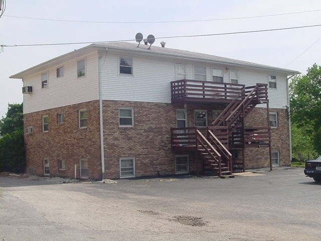 Building Photo - 3520 Bridge Ave