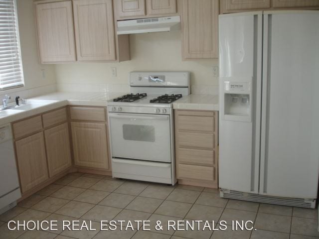 Building Photo - 2 br, 2.5 bath House - 10020 Trailing Vine St