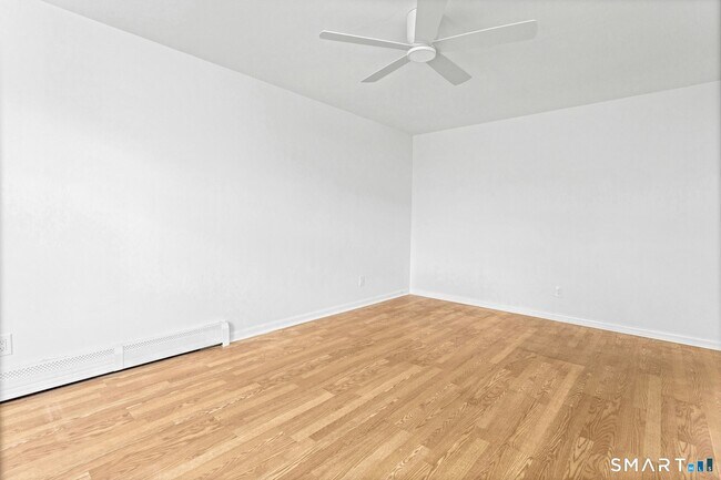 Building Photo - 2090 Madison Ave