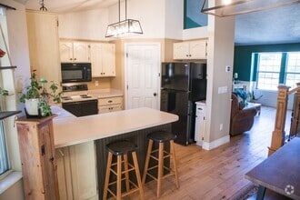 Building Photo - 3055 Westcove Dr