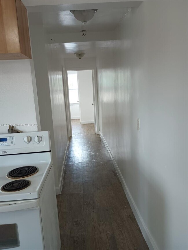 Foto del edificio - 1186 NW 103rd St