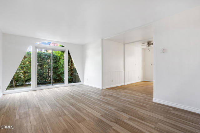 Foto del edificio - 8025 Redlands St