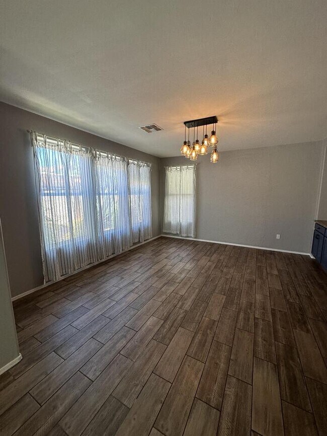 Building Photo - 15738 S Camino Muesa