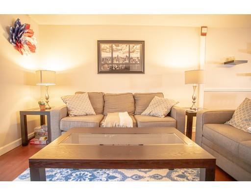 Foto del edificio - 11 Shadowbrook Ln