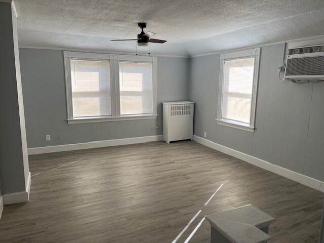 Living room - 11 Central Ave