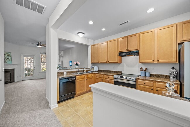 Building Photo - 6623 Clarksburg Pl
