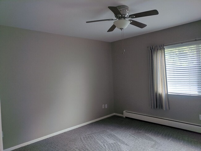 Building Photo - Charming 2-Bedroom Condo – $1,150/month In...