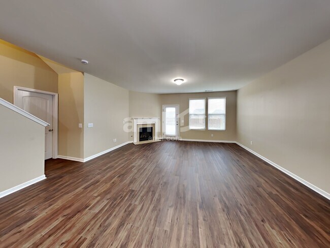 Foto del edificio - 407 Dunnwood Ct