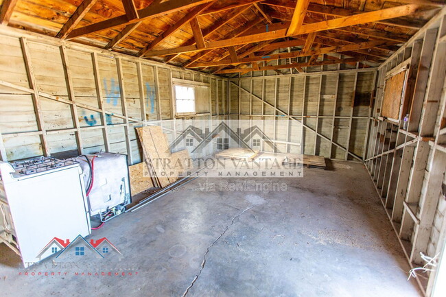 Photo - 1324 W Clarendon Ave House