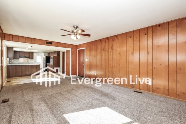 Foto del edificio - 5620 Northford Rd