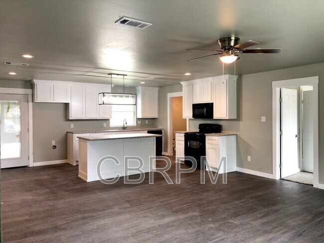 Foto del edificio - 815 Hickory St