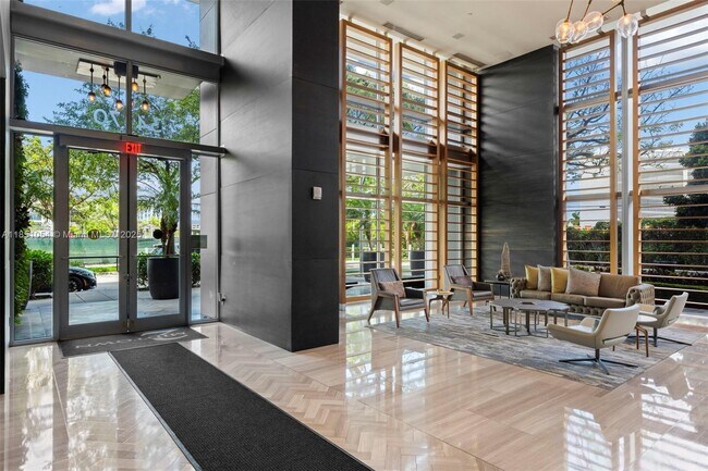 Foto del edificio - 3470 E Coast Ave