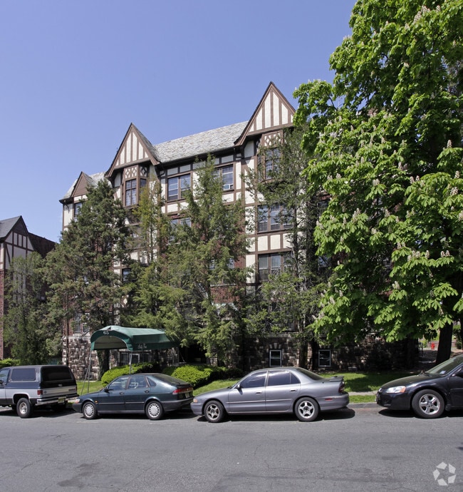 Primary Photo - Randolph Manor Apartments
