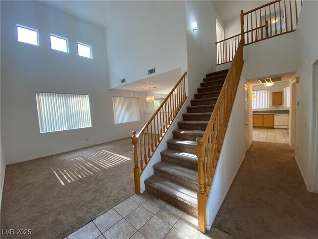 Foto del edificio - 1317 Woodmore Dr