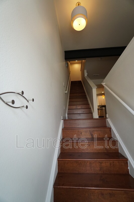 Foto del edificio - 518 Park Ave W