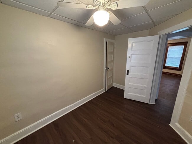 Building Photo - 65 Schubert St