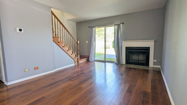 Building Photo - 511 Nicole Dr