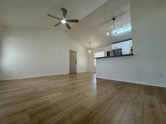 Foto del edificio - 102 Wendler Ln