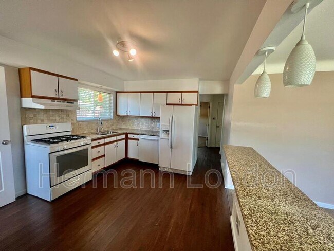 Foto del edificio - 840 Rue St