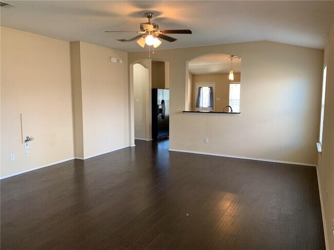 Building Photo - 717 Morgan Dr