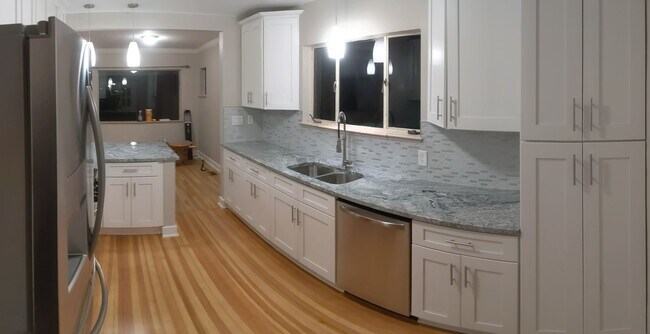 Cocina - 777 South Emerson Street