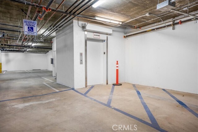 Foto del edificio - 89 N Grand Oaks Ave